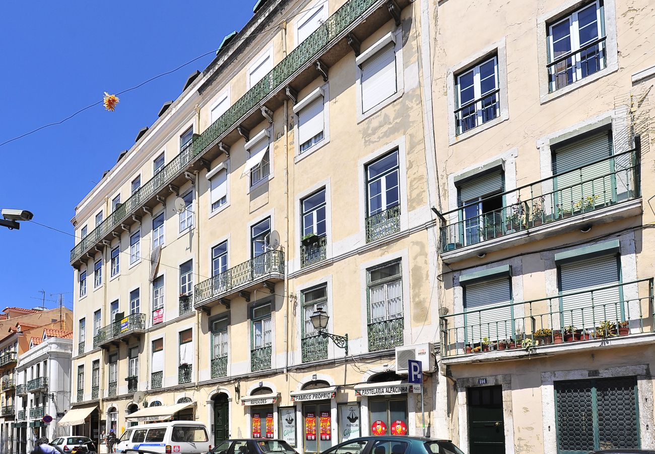 Apartment in Lisbon - Remedios III