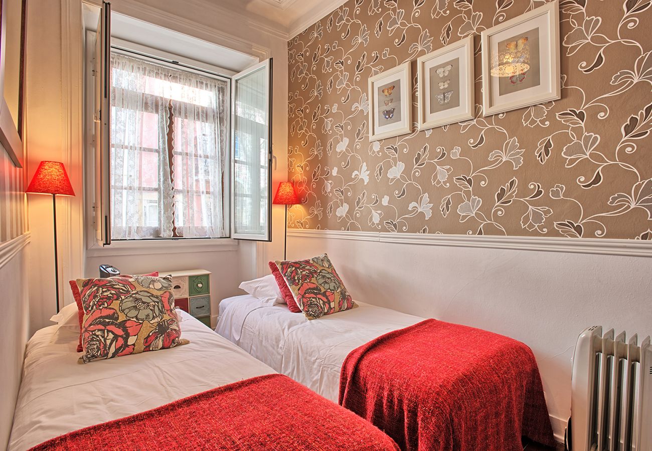 Apartment in Lisbon - Remedios VII